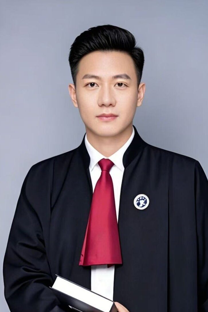 杨宏成
